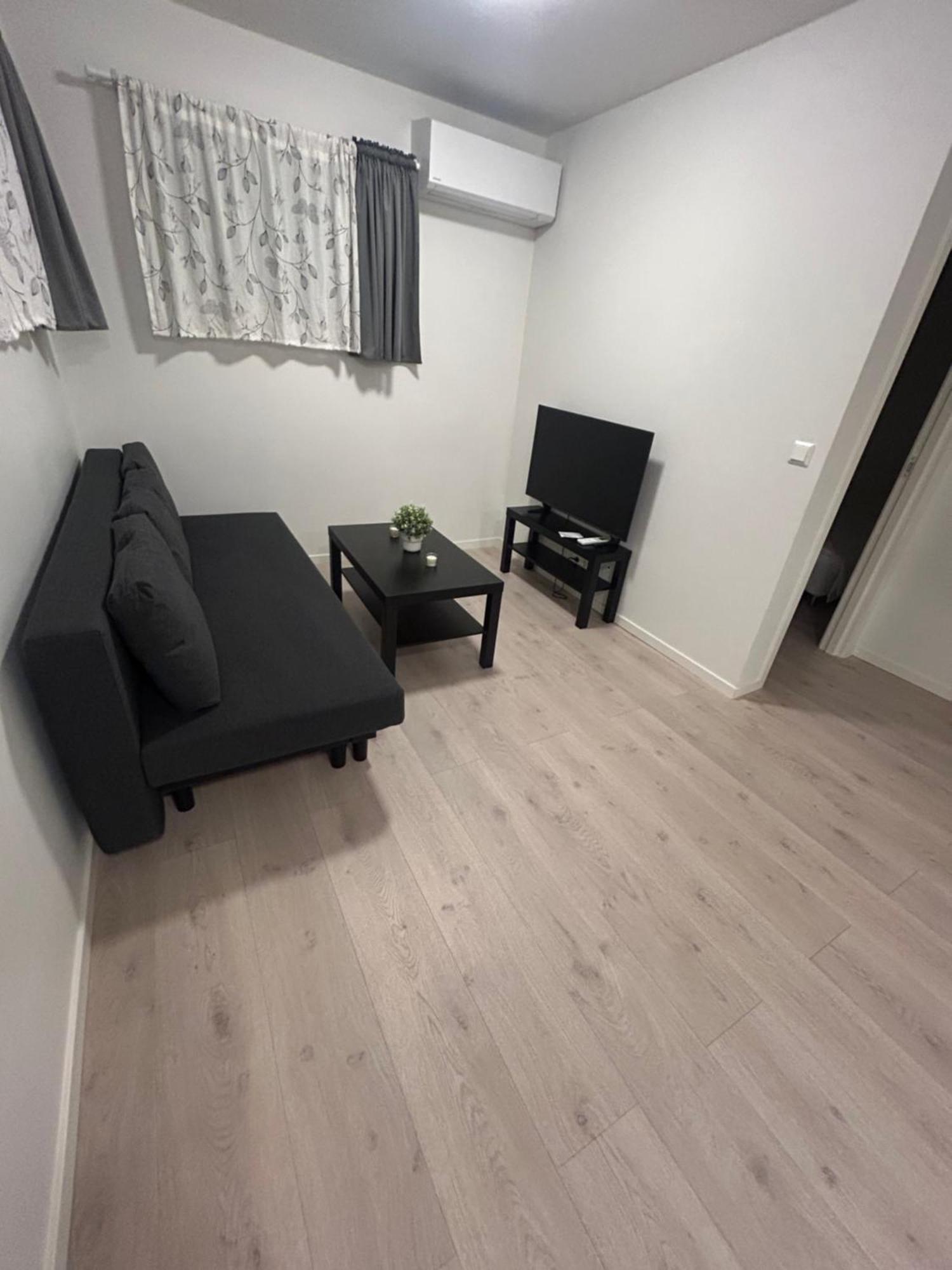Appartamento Temis Apartment, Private New 1 Bed And 1 Living With Sofa Bad And Lagre Kitchen, Share With Nobody
