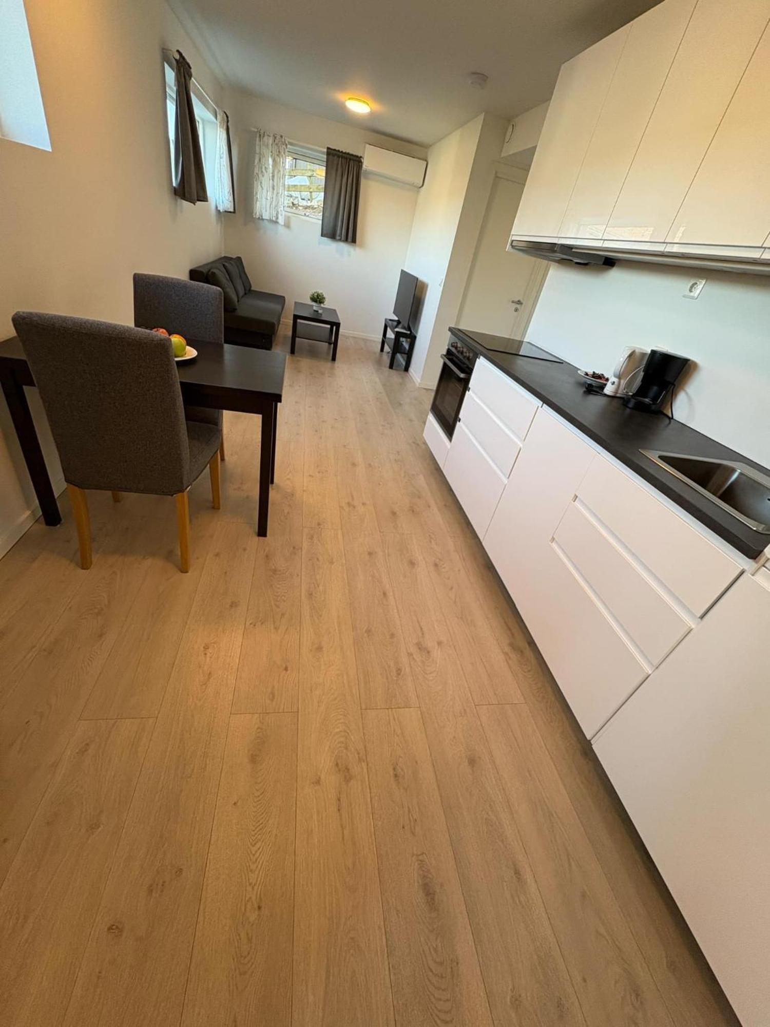 Appartamento Temis Apartment, Private New 1 Bed And 1 Living With Sofa Bad And Lagre Kitchen, Share With Nobody